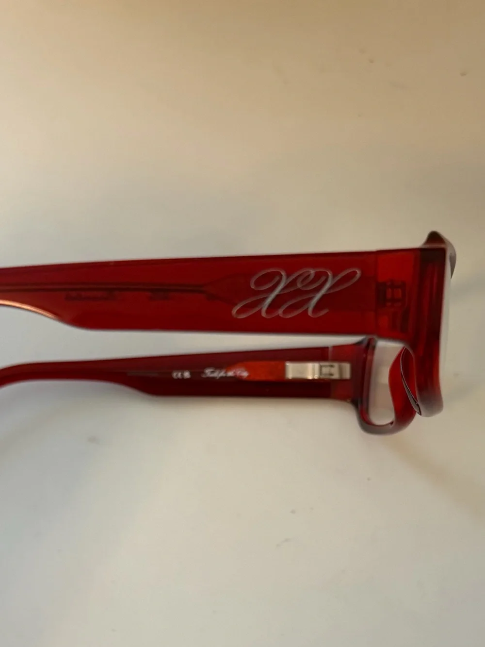 Lexxola sleek rectangular